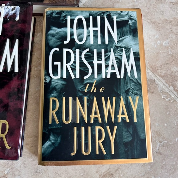 3 John Grisham Hardcover Books The Pelican Brief The Chamber The Runaway Jury - Picture 4 of 9